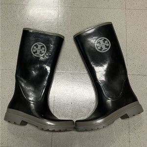 tory burch rainboots